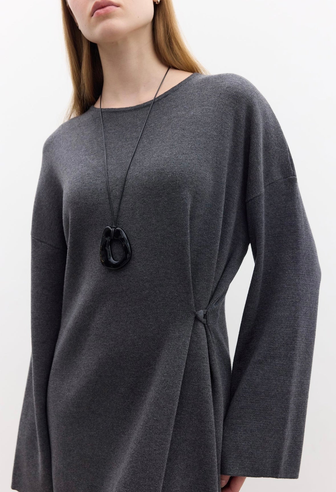 MANUKA - Strickkleid mit knopfdetail Antrazit