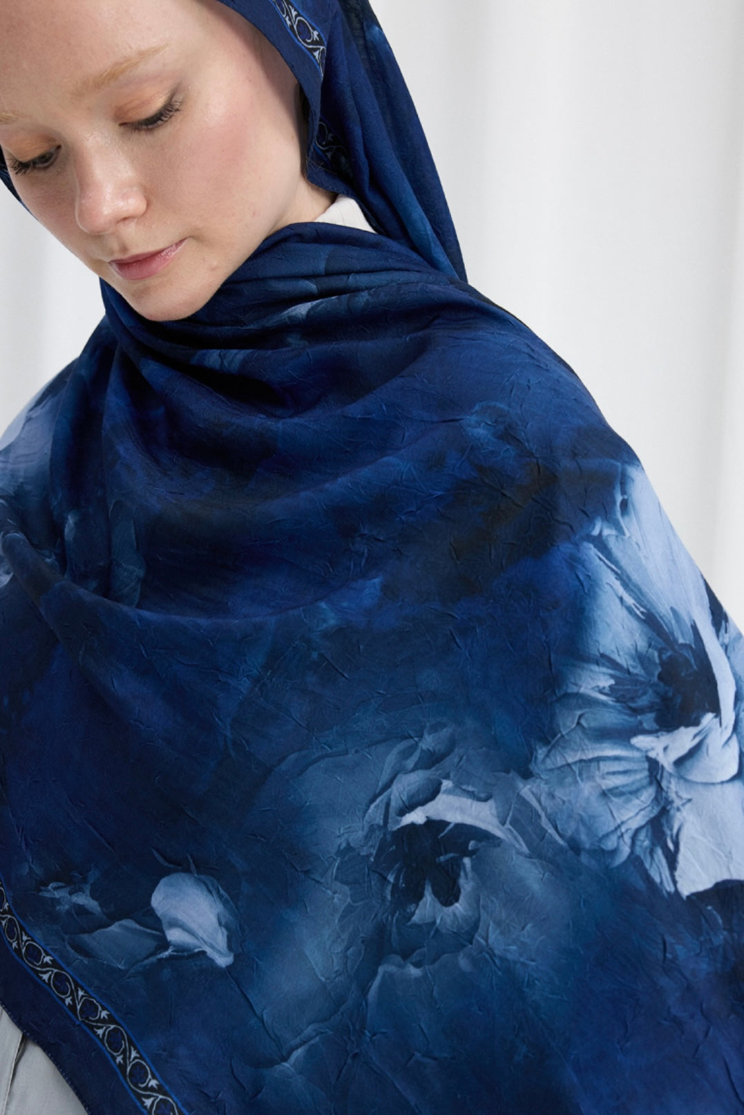 Camellia Scarfs - Parsley