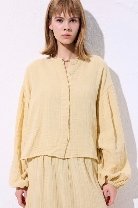 MANUKA - Musselin Crop Bluse Gelb