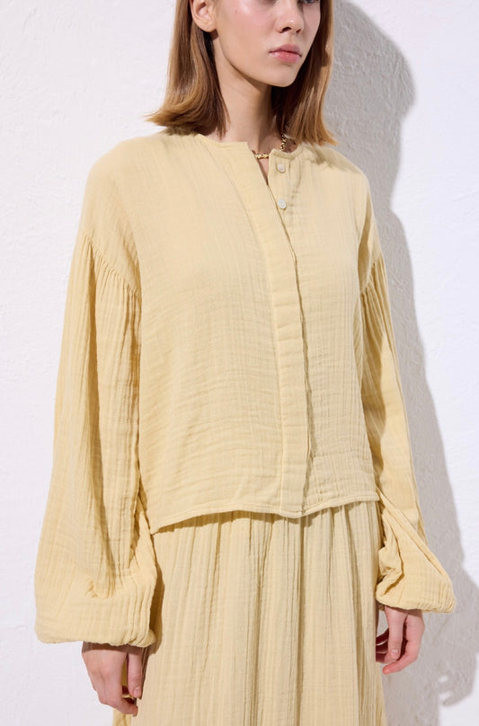 MANUKA - Musselin Crop Bluse Gelb