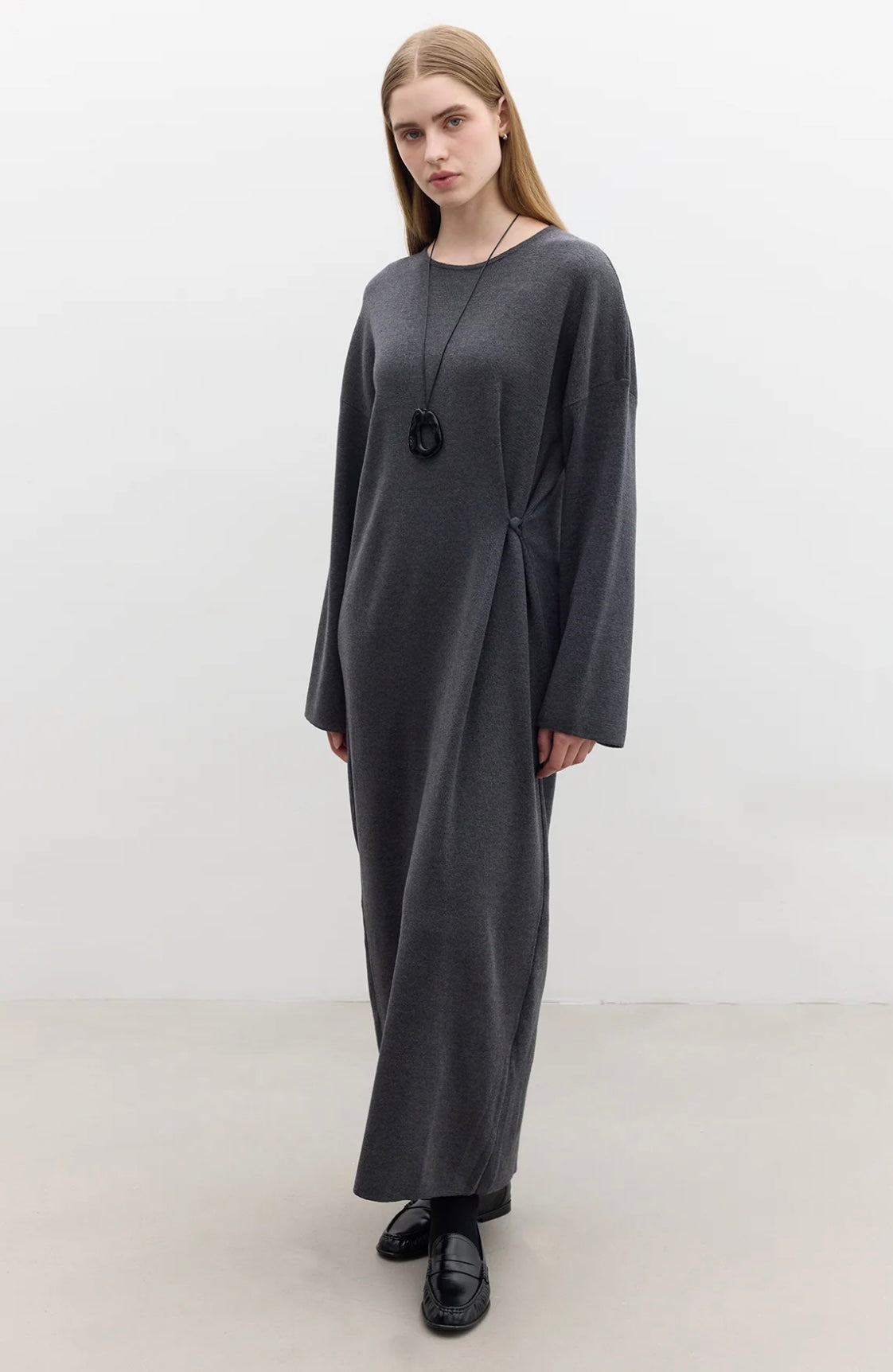 MANUKA - Strickkleid mit knopfdetail Antrazit