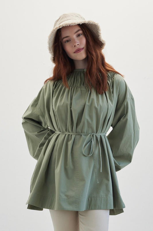 MANUKA - Bluse mit gerafftem Kragen Grün