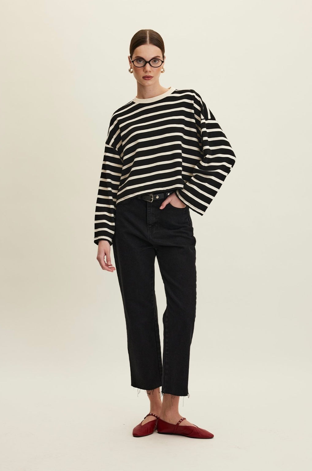MANUKA - Oversize Crop Sweatshirt Schwarz