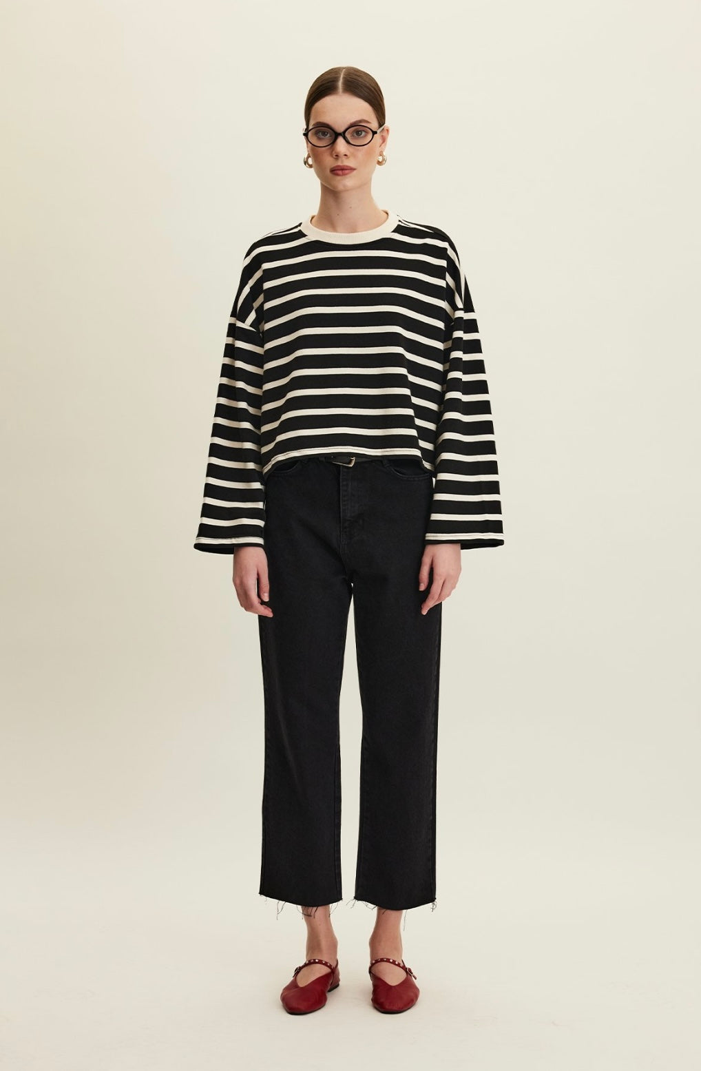 MANUKA - Oversize Crop Sweatshirt Schwarz