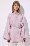 MANUKA - Musselin Bluse mit Bindegürtel Rosa