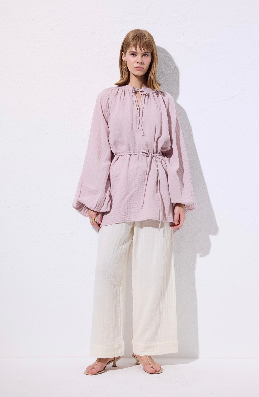 MANUKA - Musselin Bluse mit Bindegürtel Rosa