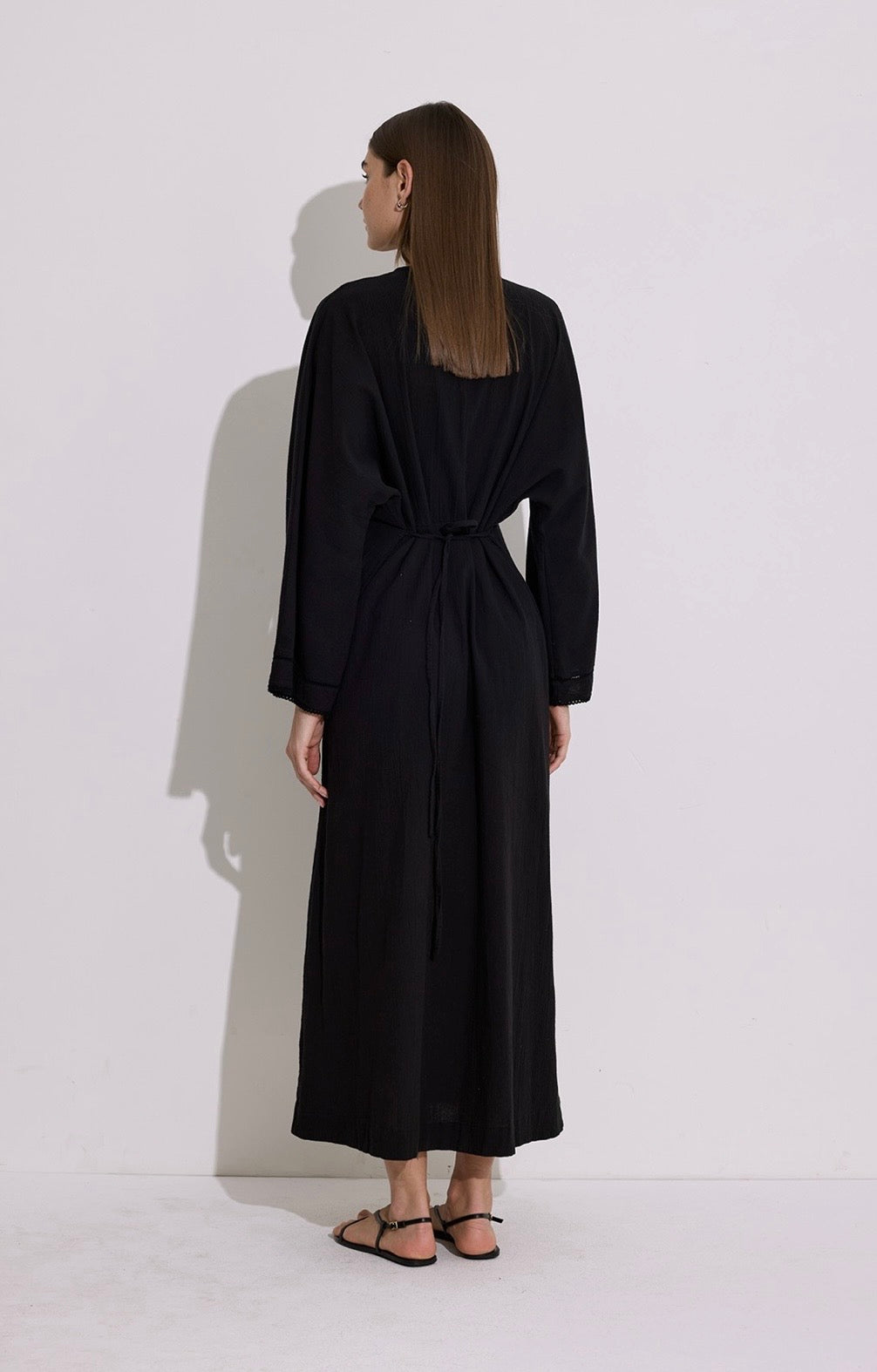 MANUKA - Kleid mit Schnürung am Rücken Schwarz