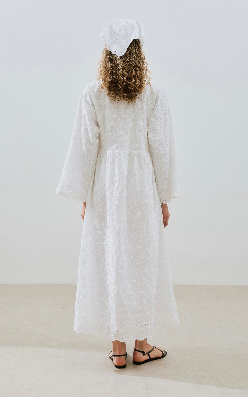 MANUKA - Kleid mit Stickerei Ecru