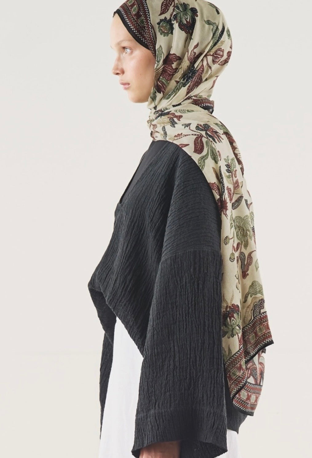 FRESH SCARFS - Mystic Bloom Soft-Viskose Hijab