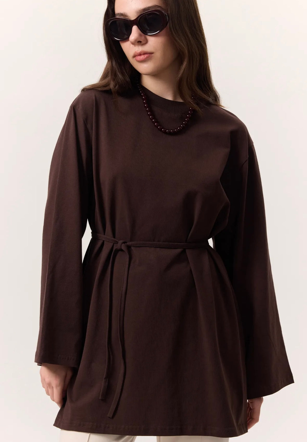 MANUKA - Oversize Shirt mit Bindegürtel Dunkelbraun