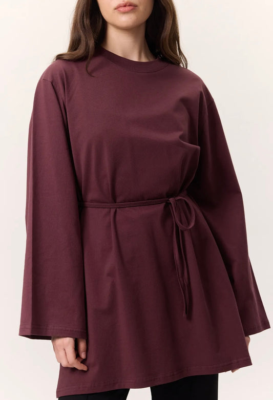 MANUKA - Oversize Shirt mit Bindegürtel Bordo