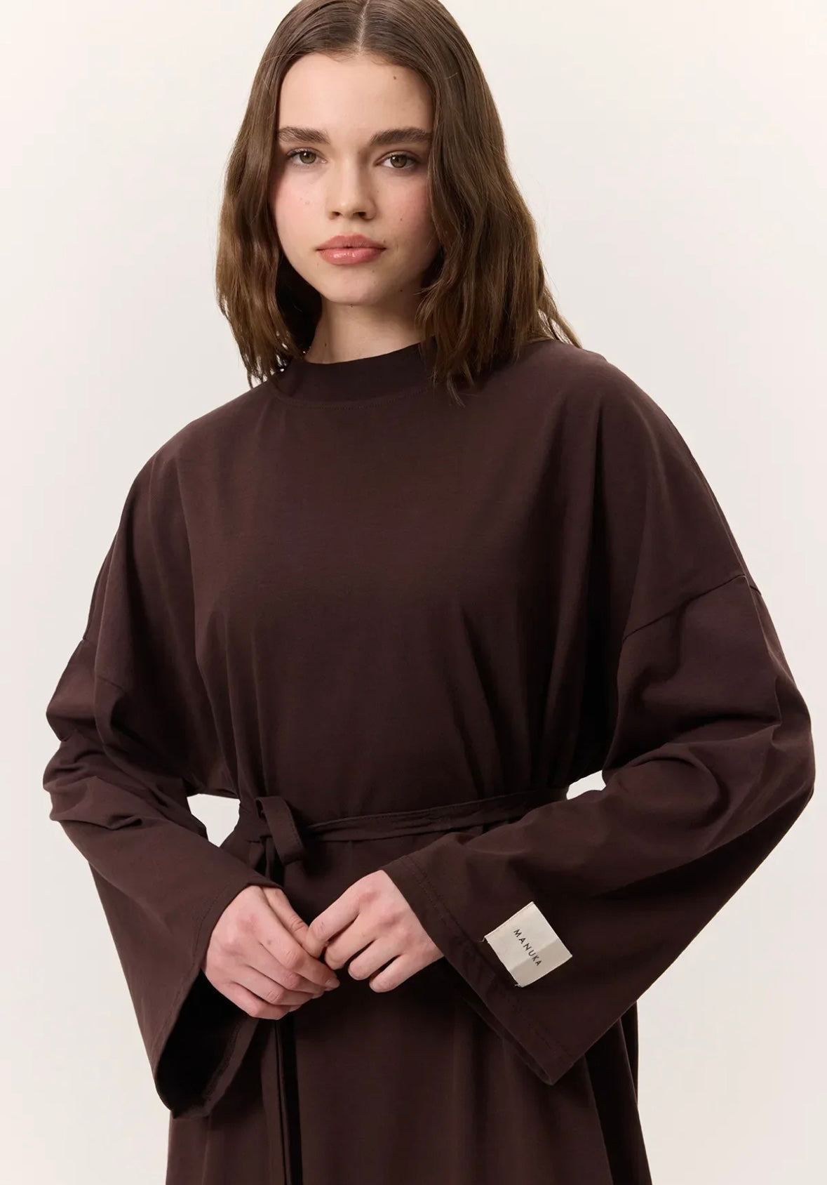 MANUKA - Oversize Kleid Dunkelbraun