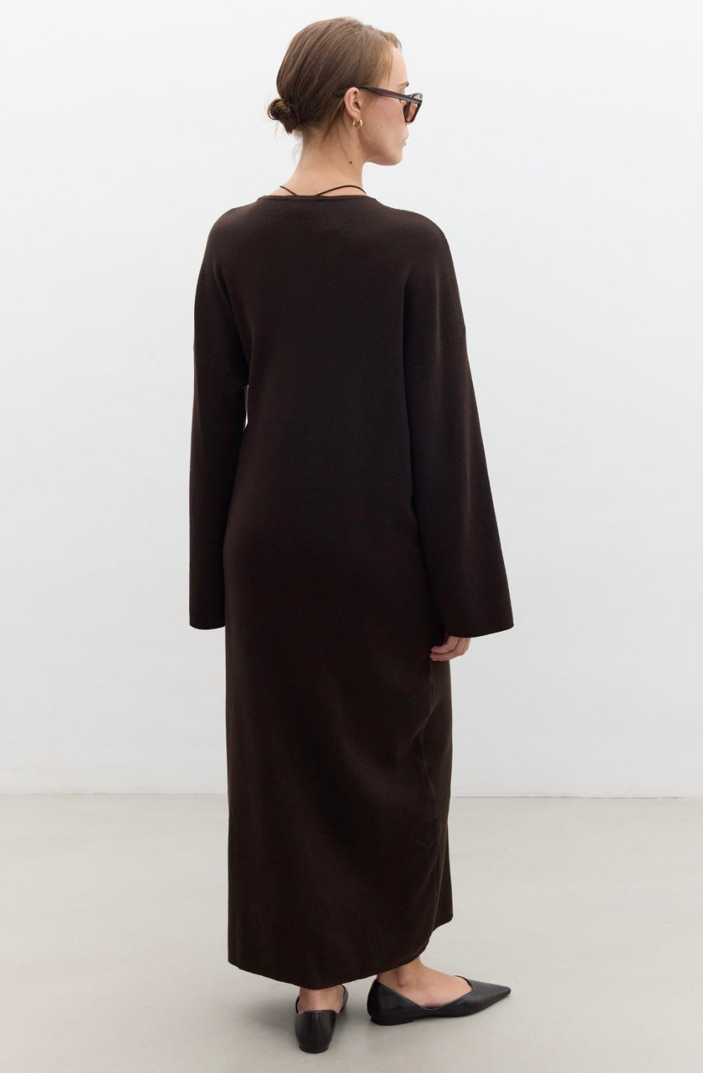 MANUKA - Strickkleid mit Knopfdetail Braun