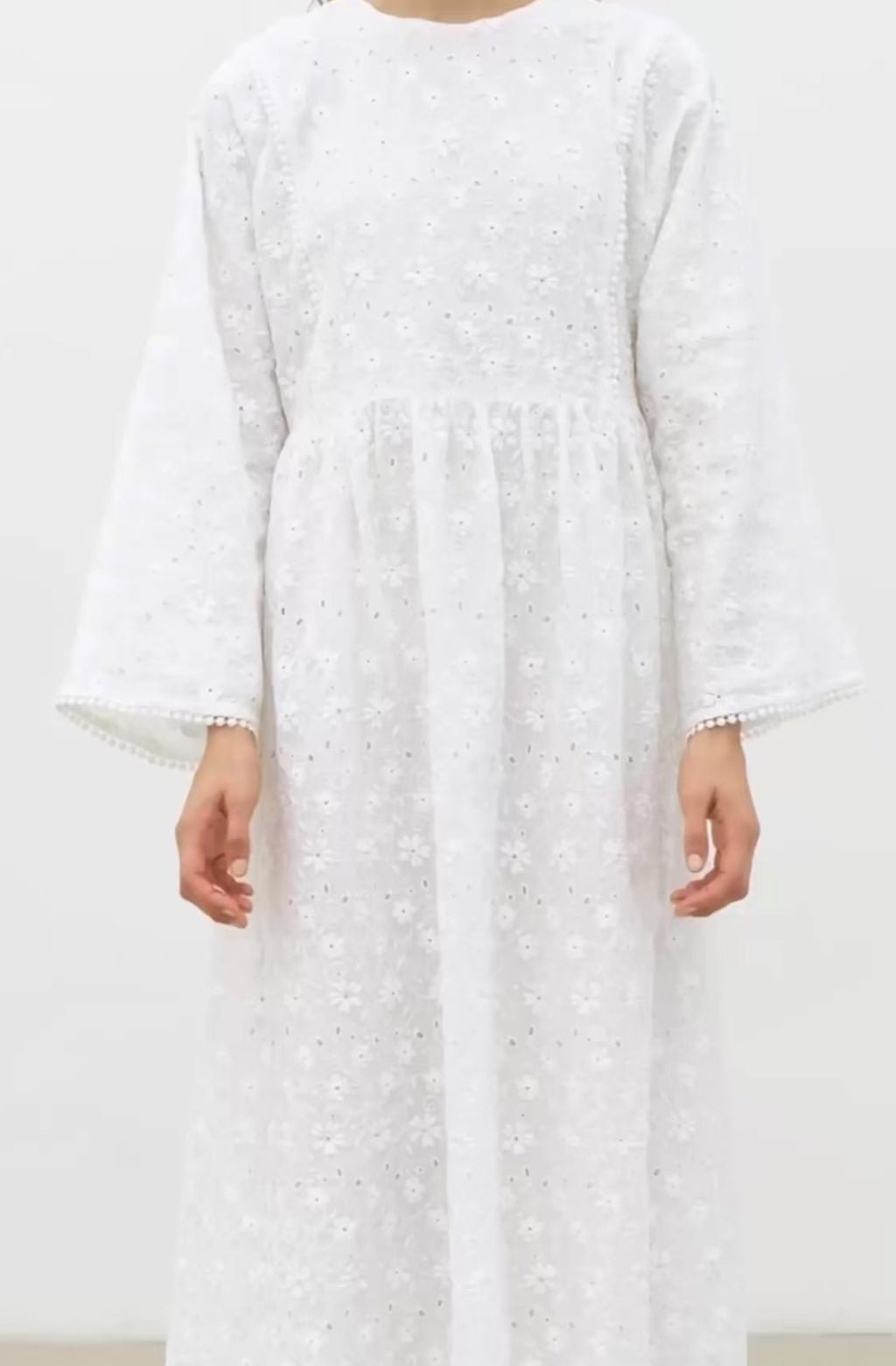 MANUKA - Kleid mit Stickerei Ecru
